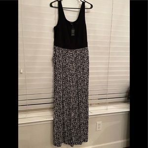 **HP 🥳🥳** NWT Torrid 00 pant jumpsuit